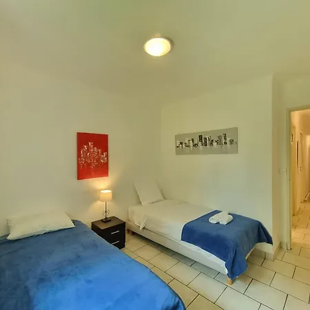 Ferrie Palais Cannes