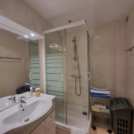 Ferrie Palais * Канны