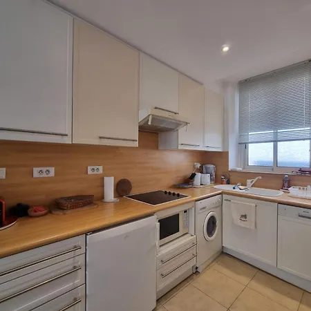 Ferrie Palais Cannes