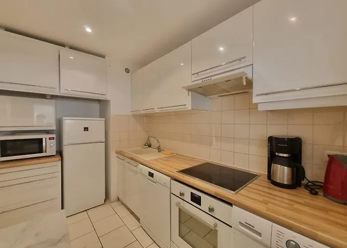 Apartman Ferrie Palais *